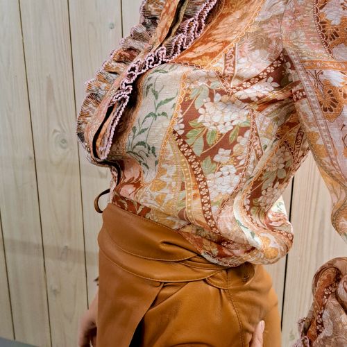 blouse bloemenprint in zijdeblend met volant