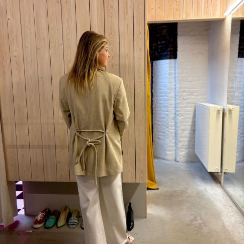 oversized blazer met knooplint