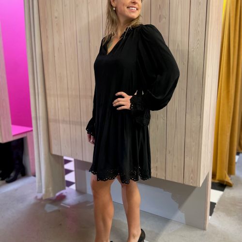 cocktailjurk met broderie