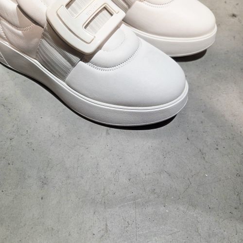 lederen sneakers logo