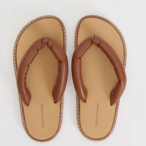 Flip Padded Leather Thong Sandals &mdash; Havanna