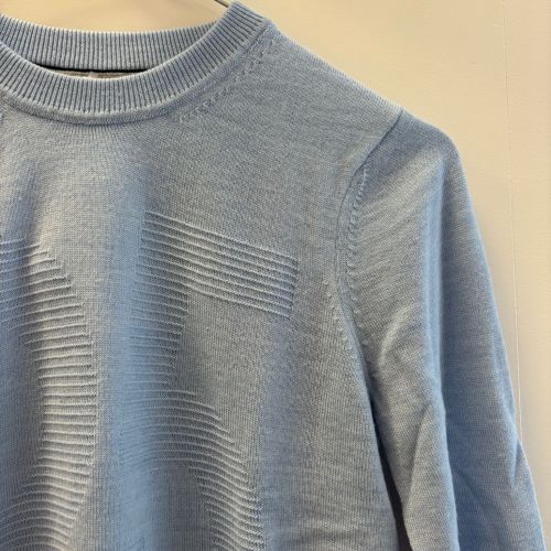 Custom fit fine knit sweater