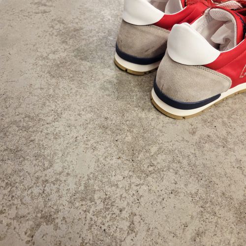 sneakers met velcro