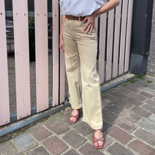 high waist flared jeans