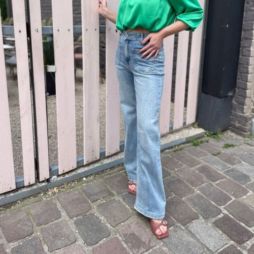 The Flared jeans stretch mid rise