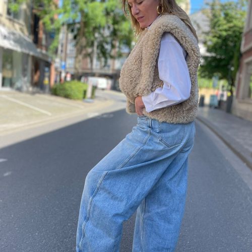 Feliz Sleeveless Jacket