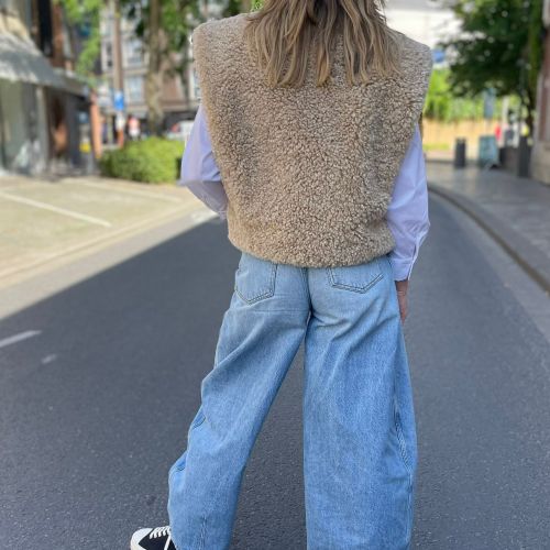 Feliz Sleeveless Jacket