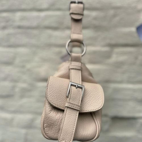 Vintage leather bag