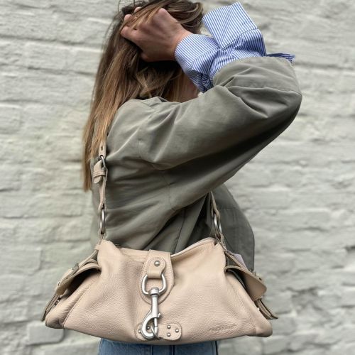 Vintage leather bag
