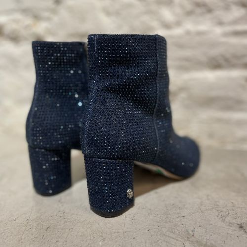 Enkellaarzen studs
