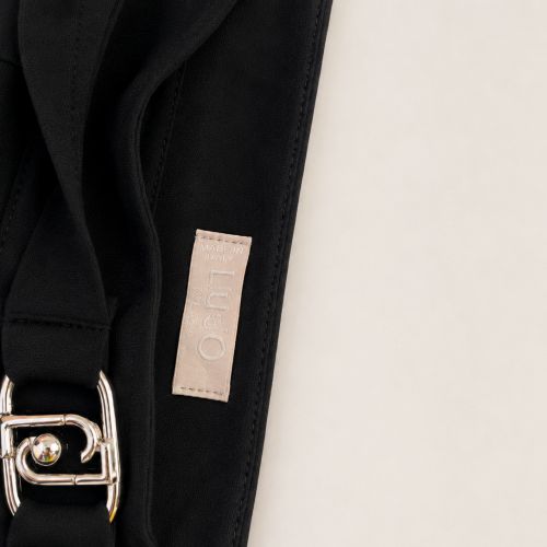 Getailleerde Zwarte Blazer met Tweeknoopssluiting en riem