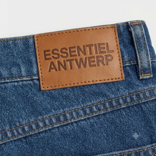 Wide leg jeans