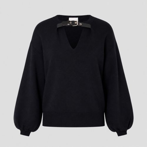 pull v-neck