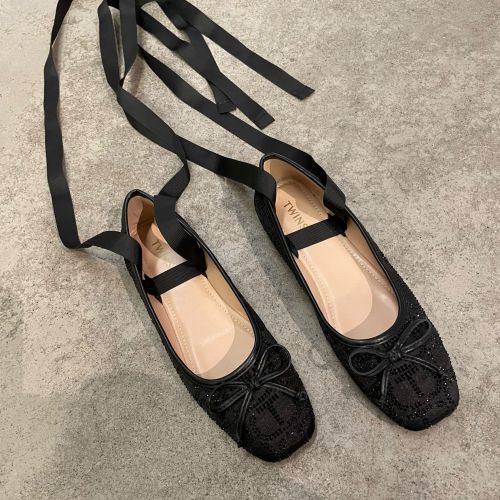 Ballet flats with Oval T embroidery and rhinestones