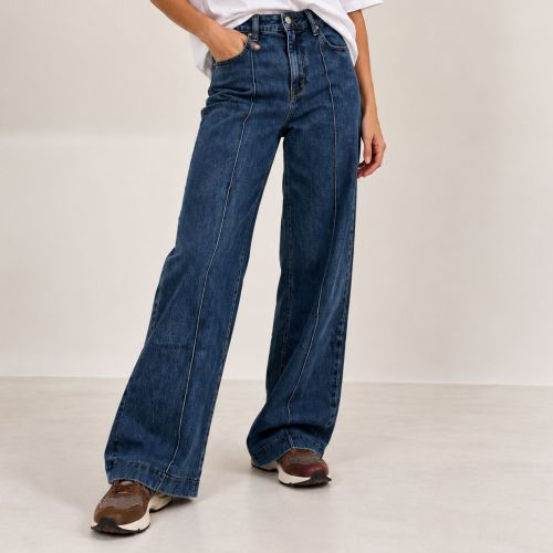 flared jeans